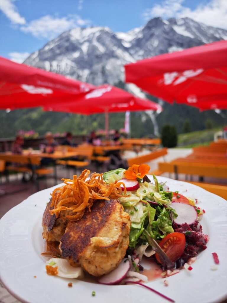 Oder lieber Kaspressknödel mit Salat?